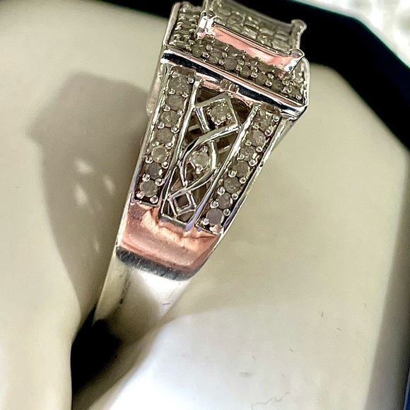 SJ 925 Square Princess Cut Diamond Ring - Picture 4 of 11